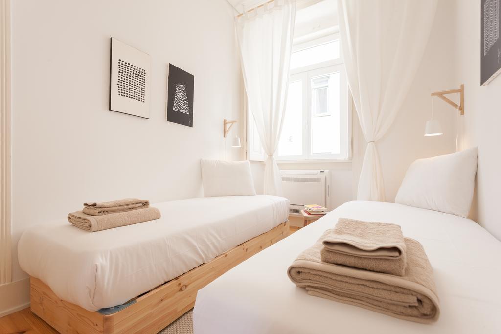 Flh Bica Modern Flat With View Lisboa